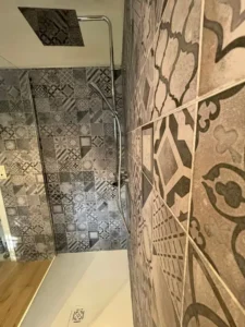 Rénovation complète d'une salle de bain sur la teste de buch