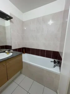 Dépose de la baignoire et douche sécurisée sur Bordeaux