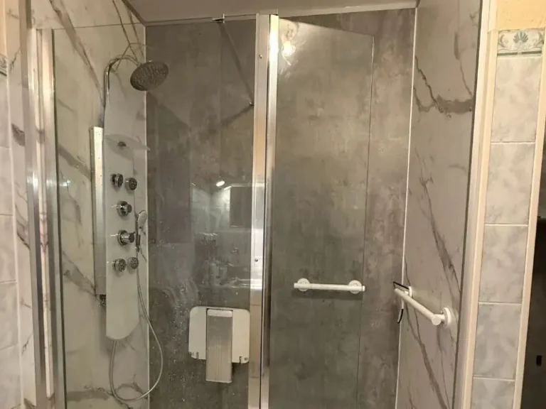 Création d’un espace douche sur  Saint-Médard-en-Jalles