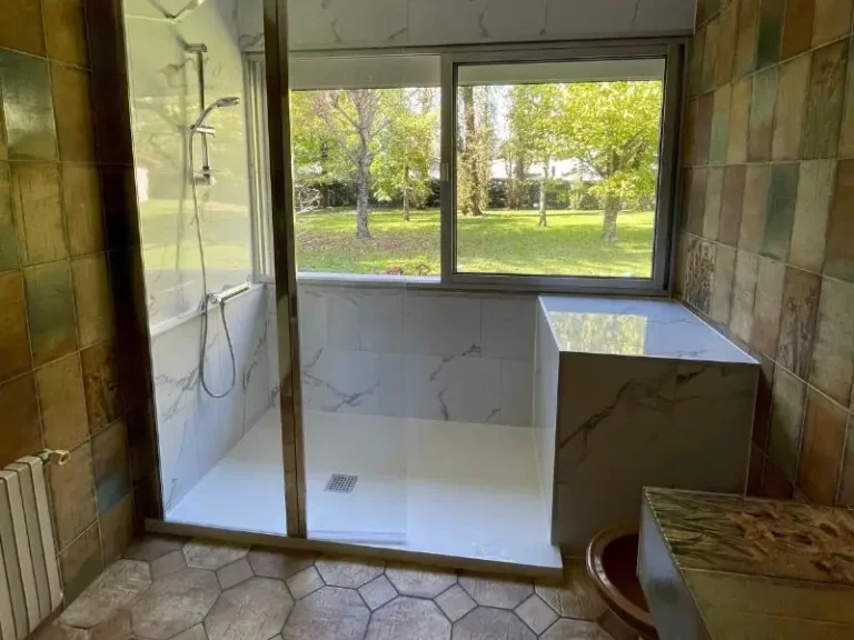 Remplacement baignoire par un espace douche sur Lesparre-Médoc