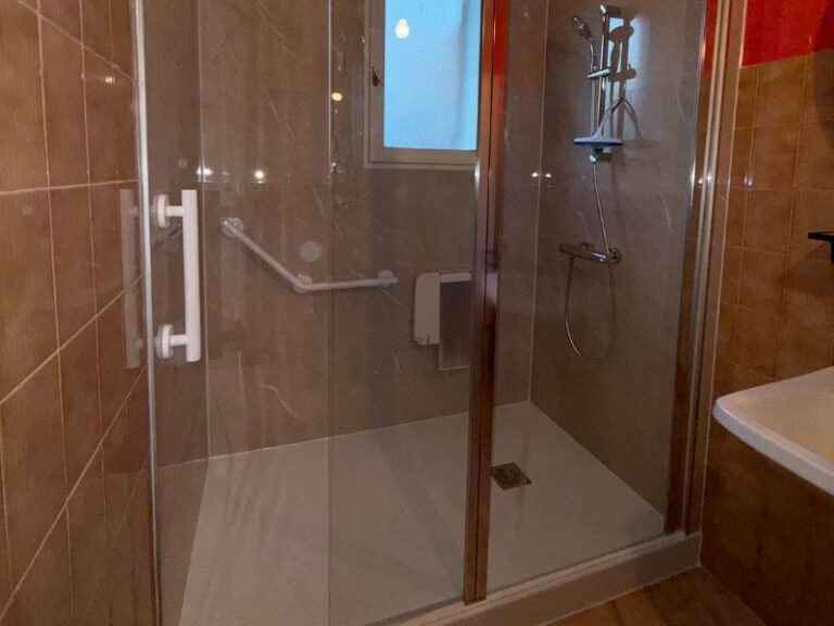 Pose d&rsquo;une douche sécurisée sur Pessac