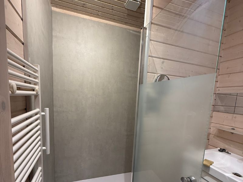 Transformation douche moderne sur Mont-de-Marsan